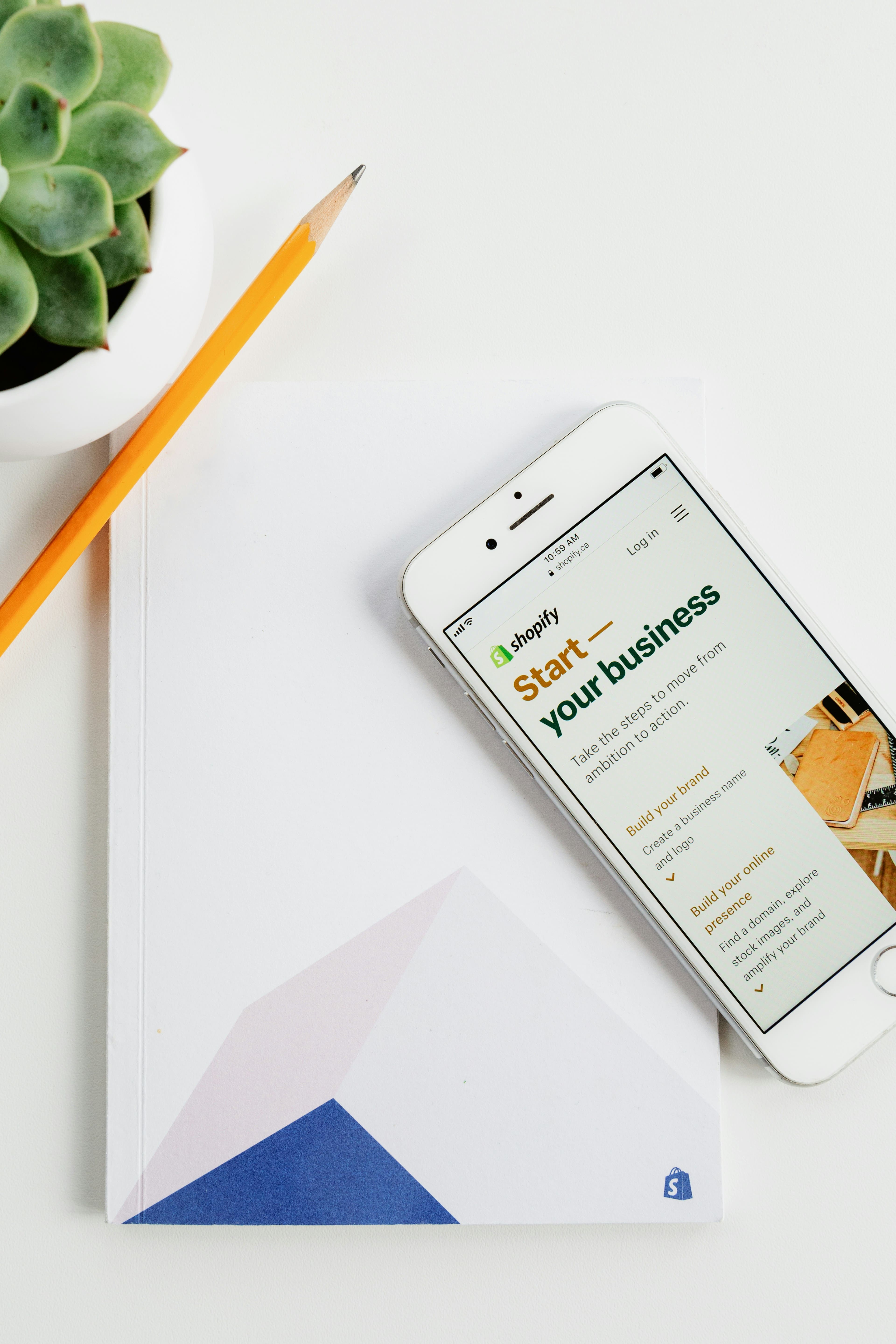 roberto-cortese-F1I4IN86NiE-unsplash (1)